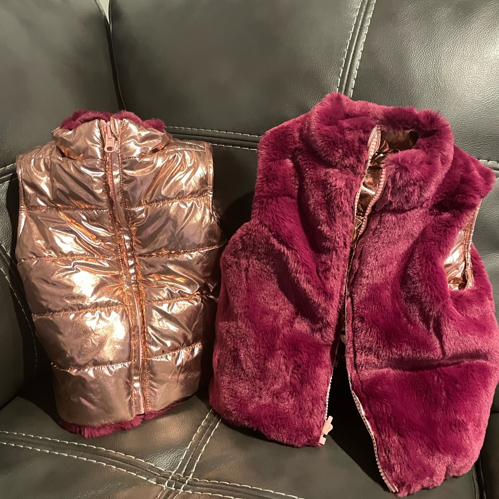 New with tags>Super cute girls reversible bubbled